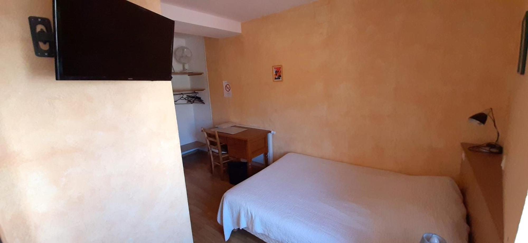 Le Marmagne Hotel Room photo